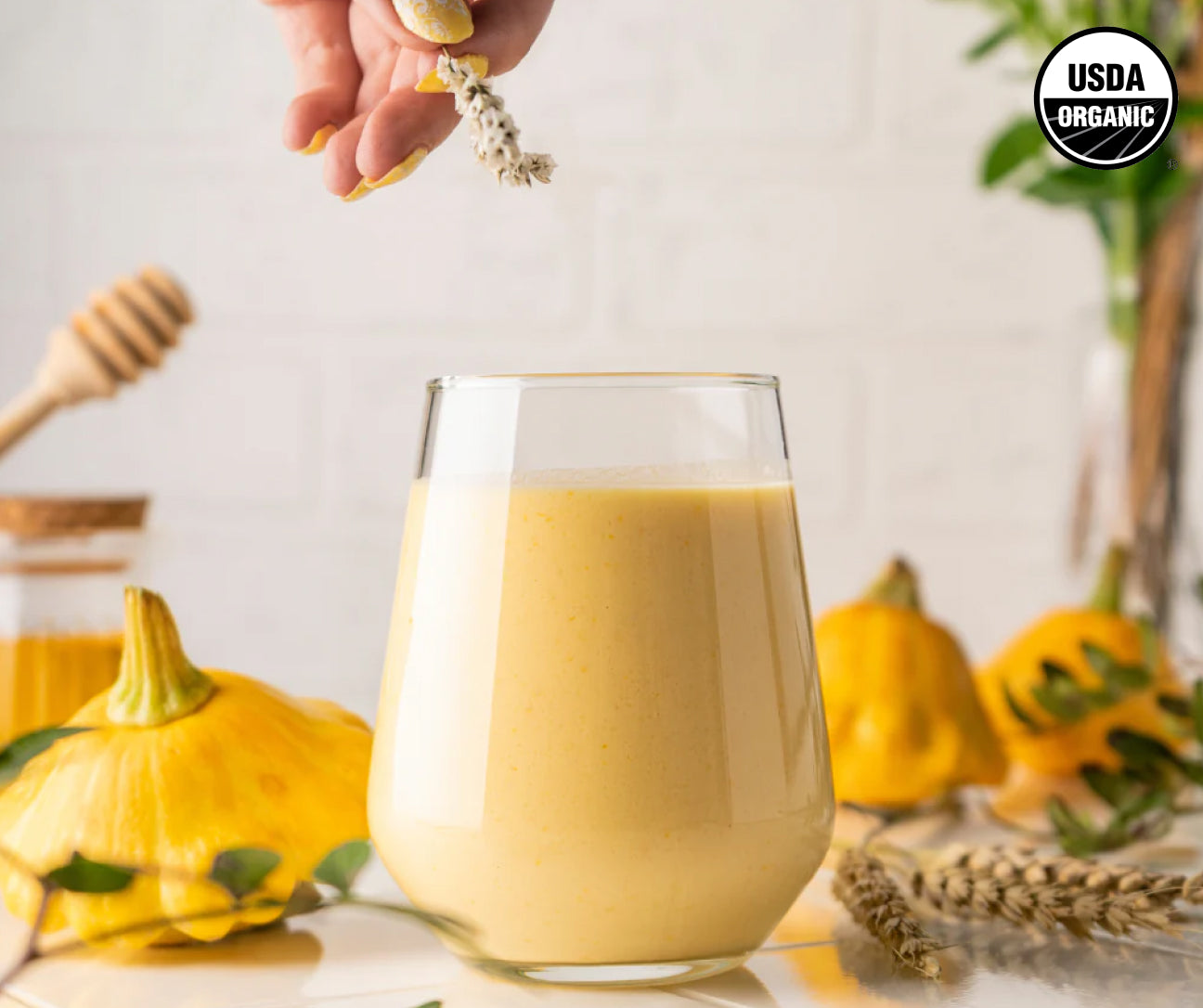 turmeric-latte-starter-kit-i5 1._Turmeric_6e512dba-33d3-4867-a890-51e27d14ee92.jpg